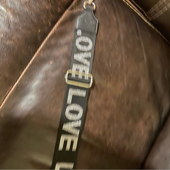 Quilted Koala bag with upgraded strap - Picture 6 of 16